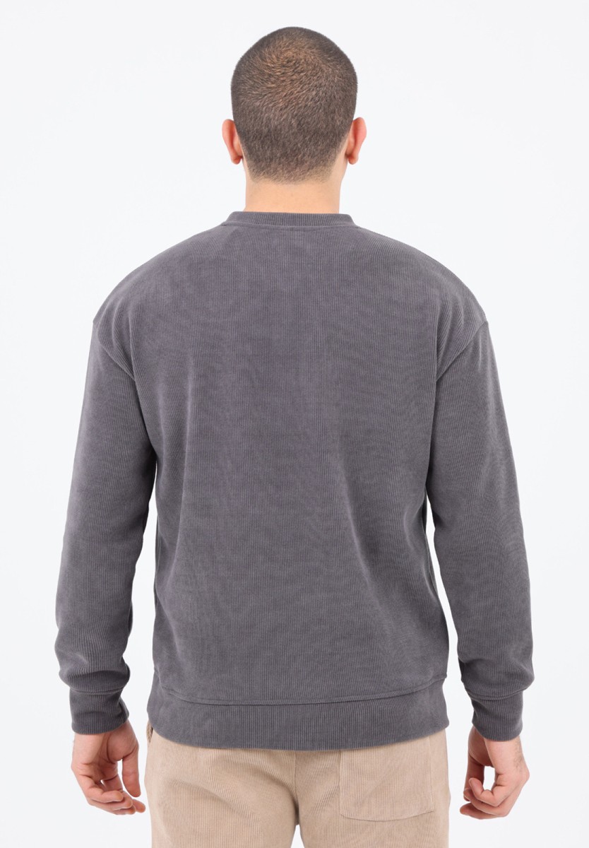 Sweat shirt