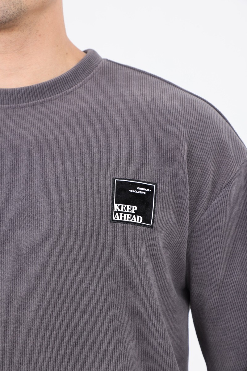 Sweat shirt